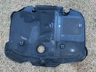 bontott MERCEDES-BENZ E-CLASS Felső Motorburkolat