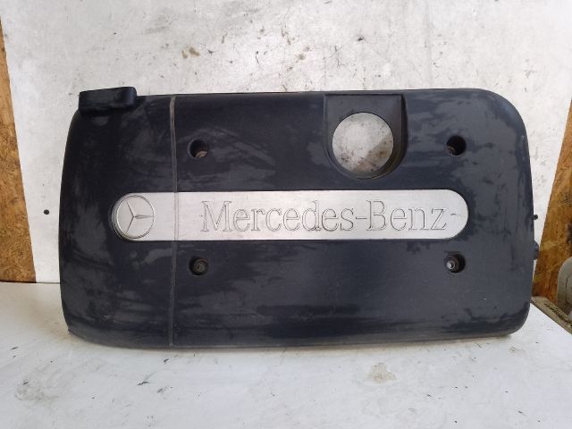 bontott MERCEDES-BENZ E-CLASS Felső Motorburkolat