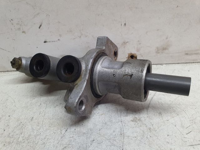 bontott MERCEDES-BENZ E-CLASS Főfékhenger