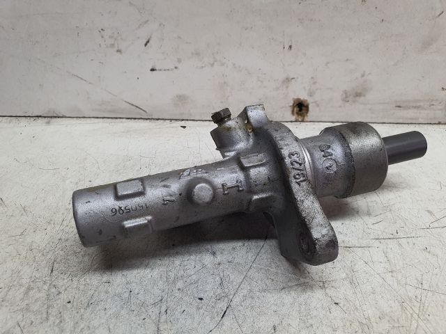 bontott MERCEDES-BENZ E-CLASS Főfékhenger