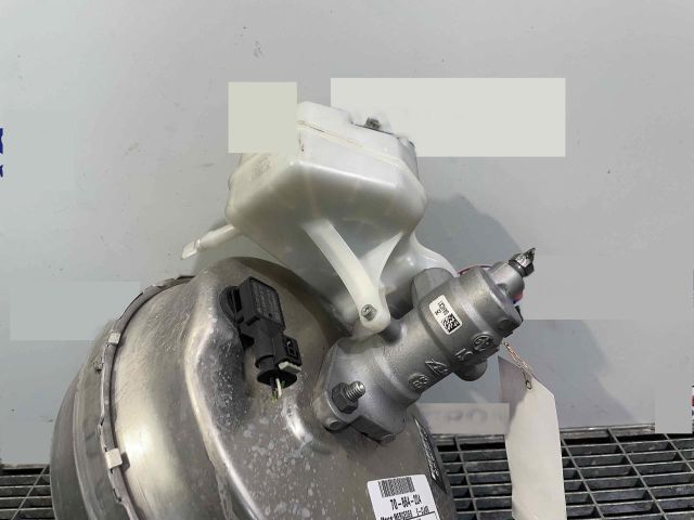 bontott MERCEDES-BENZ E-CLASS Főfékhenger