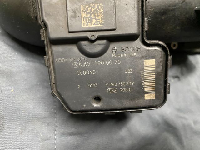 bontott MERCEDES-BENZ E-CLASS Fojtószelep (Elektromos)