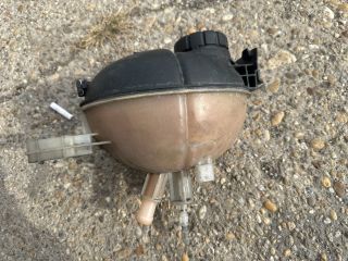 bontott MERCEDES-BENZ E-CLASS Kiegyenlítő Tartály