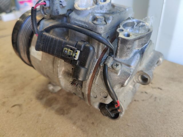 bontott MERCEDES-BENZ E-CLASS Klímakompresszor