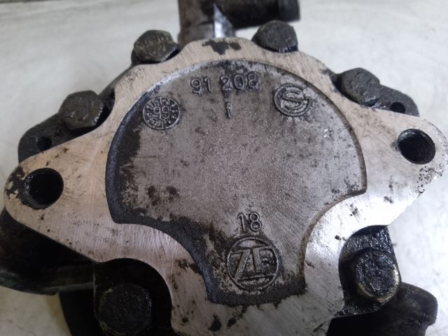 bontott MERCEDES-BENZ E-CLASS Kormányszervó Motor (Hidraulikus)