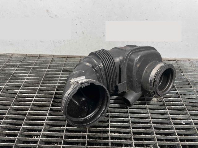 bontott MERCEDES-BENZ E-CLASS Légbeömlő Cső