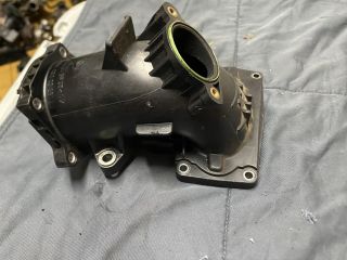 bontott MERCEDES-BENZ E-CLASS Légbeömlő Cső