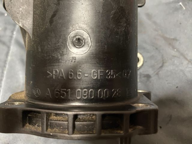 bontott MERCEDES-BENZ E-CLASS Légbeömlő Cső