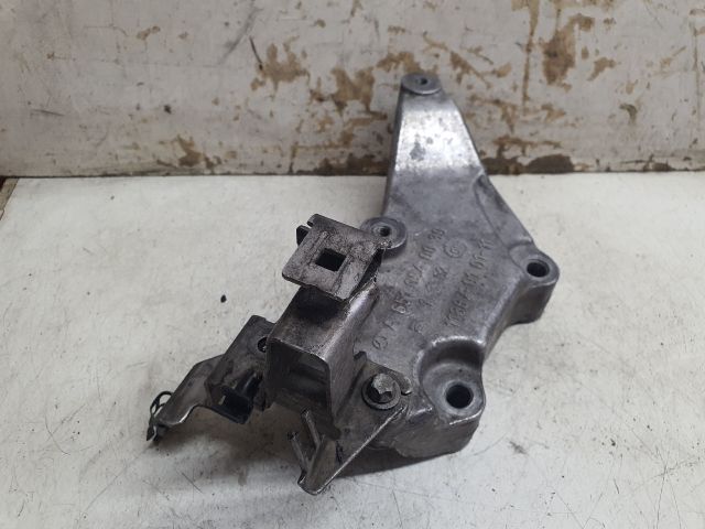 bontott MERCEDES-BENZ E-CLASS Motor Tartó Bak (Fém)