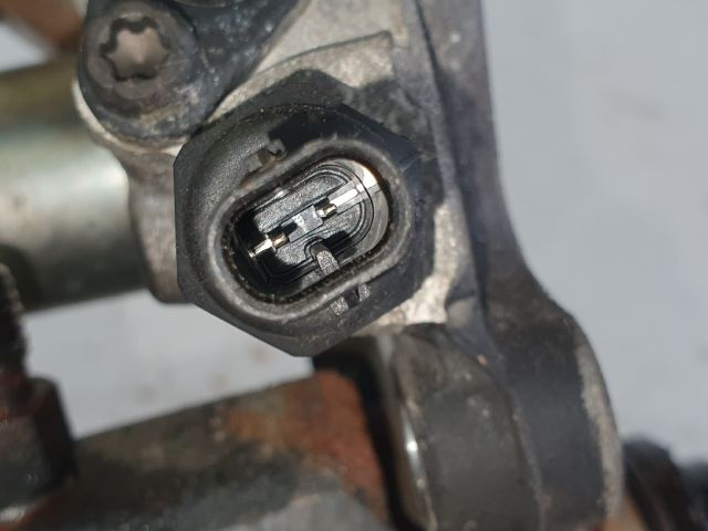 bontott MERCEDES-BENZ E-CLASS Nagynyomású Szivattyú