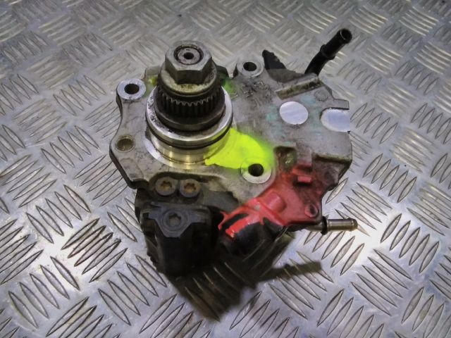 bontott MERCEDES-BENZ E-CLASS Nagynyomású Szivattyú