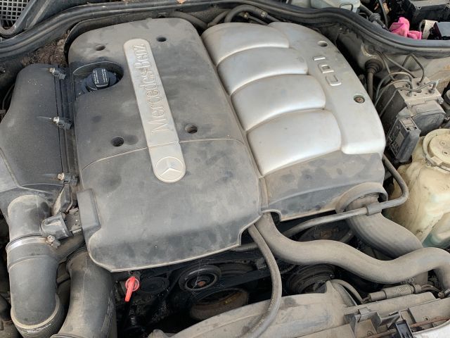 bontott MERCEDES-BENZ E-CLASS Nagynyomású Szivattyú