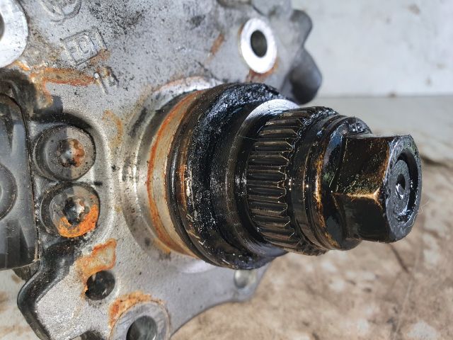 bontott MERCEDES-BENZ E-CLASS Nagynyomású Szivattyú