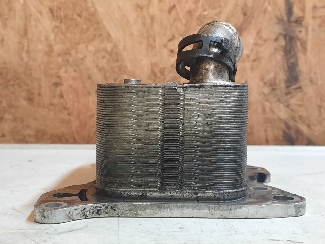 bontott MERCEDES-BENZ E-CLASS Olajhűtő