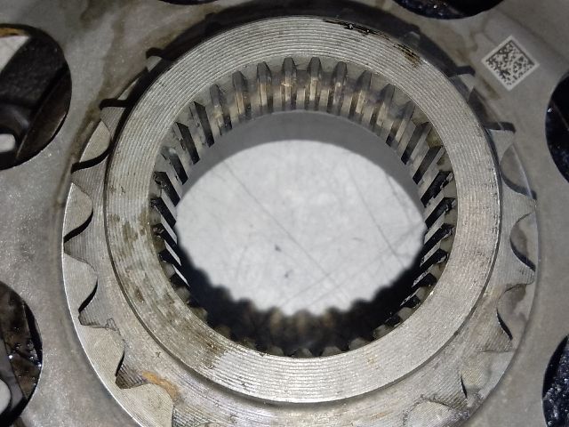 bontott MERCEDES-BENZ E-CLASS Olajszivattyú Fogaskerék