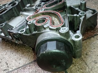 bontott MERCEDES-BENZ E-CLASS Olajszűrő Ház