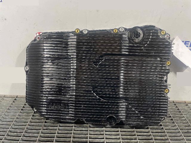 bontott MERCEDES-BENZ E-CLASS Olajteknő