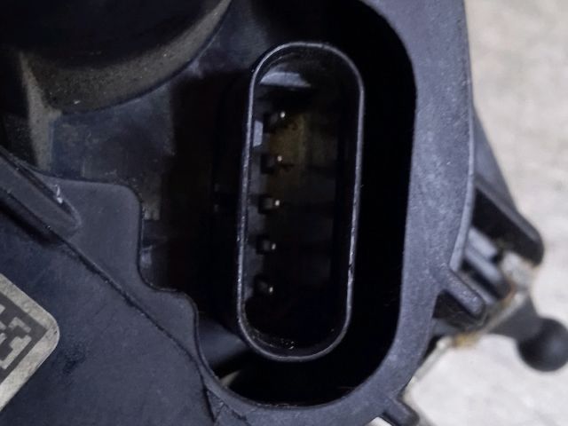 bontott MERCEDES-BENZ E-CLASS Szívósor