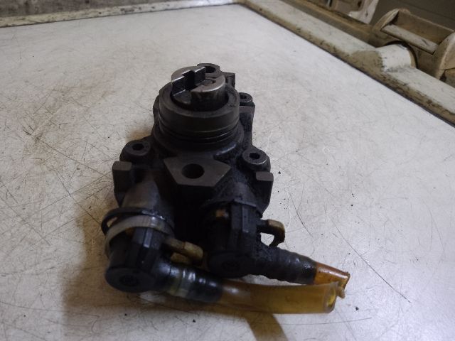 bontott MERCEDES-BENZ E-CLASS Üzemanyag Szivattyú