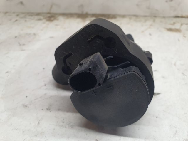 bontott MERCEDES-BENZ E-CLASS Vízpumpa