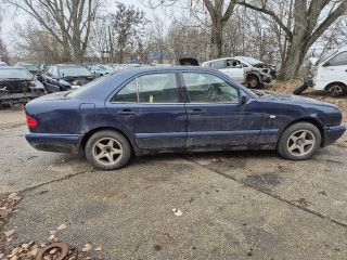 bontott MERCEDES-BENZ E-CLASS ABS Kocka