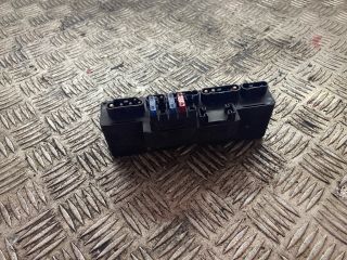 bontott MERCEDES-BENZ E-CLASS Fő Relé