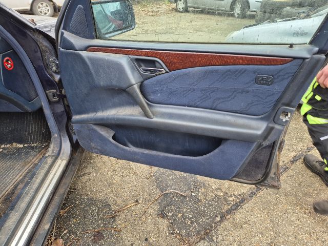 bontott MERCEDES-BENZ E-CLASS Gyújtáskapcsoló