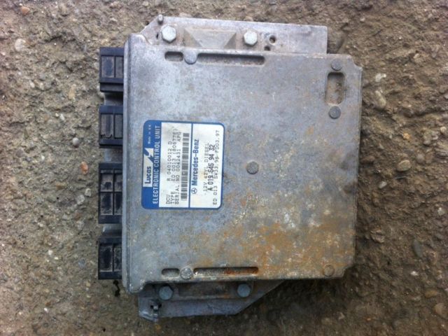 bontott MERCEDES-BENZ E-CLASS Motorvezérlő