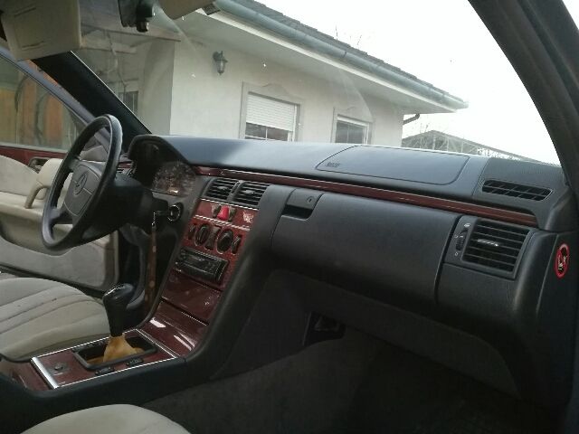 bontott MERCEDES-BENZ E-CLASS Szíjtárcsa