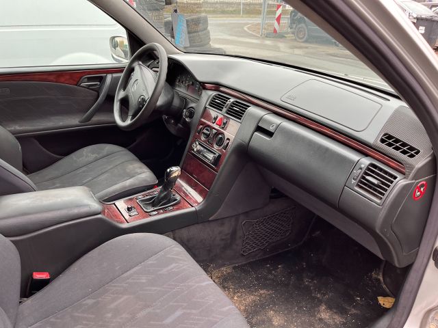 bontott MERCEDES-BENZ E-CLASS ABS Kocka