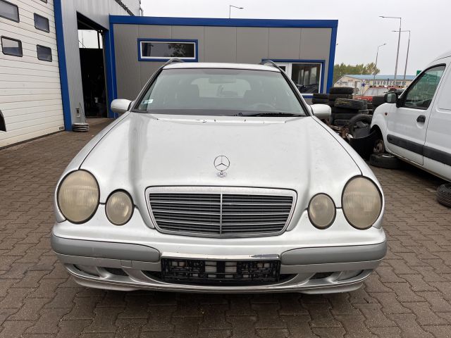 bontott MERCEDES-BENZ E-CLASS Homlokfal (Üres lemez)