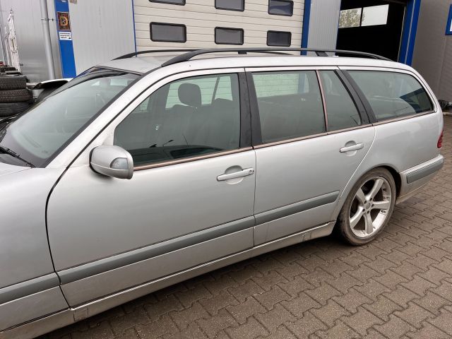 bontott MERCEDES-BENZ E-CLASS Hűtőventilátor