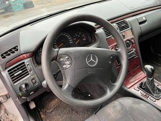 bontott MERCEDES-BENZ E-CLASS Vízhűtő Radiátor (Klímás)