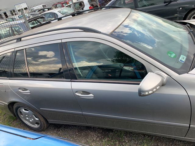 bontott MERCEDES-BENZ E-CLASS Jobb hátsó Féknyereg Munkahengerrel