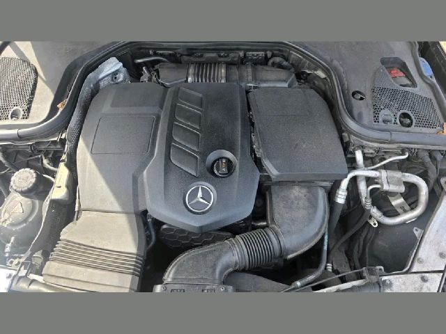 bontott MERCEDES-BENZ E-CLASS Motor (Fűzött blokk hengerfejjel)