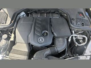 bontott MERCEDES-BENZ E-CLASS Motor (Fűzött blokk hengerfejjel)