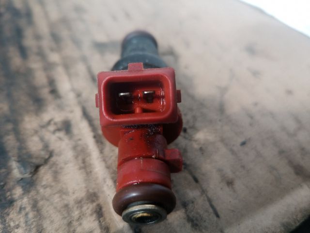 bontott MERCEDES-BENZ E-CLASS Porlasztó (1 db)