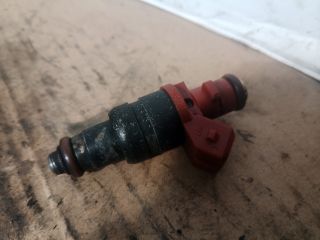 bontott MERCEDES-BENZ E-CLASS Porlasztó (1 db)