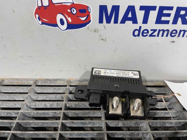 bontott MERCEDES-BENZ E-CLASS Akkumulátor Relé