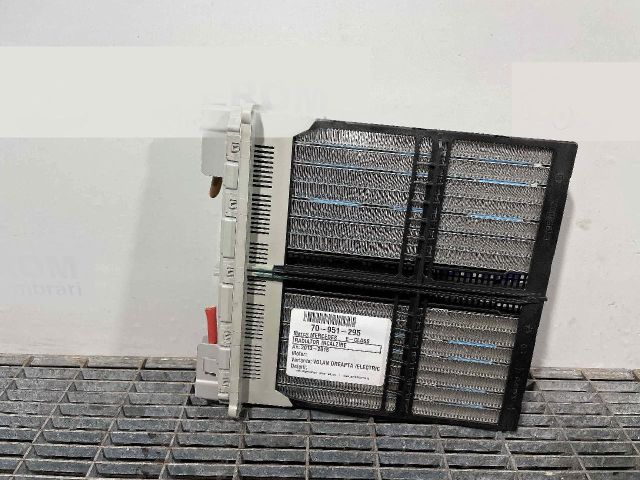 bontott MERCEDES-BENZ E-CLASS Fűtőradiátor