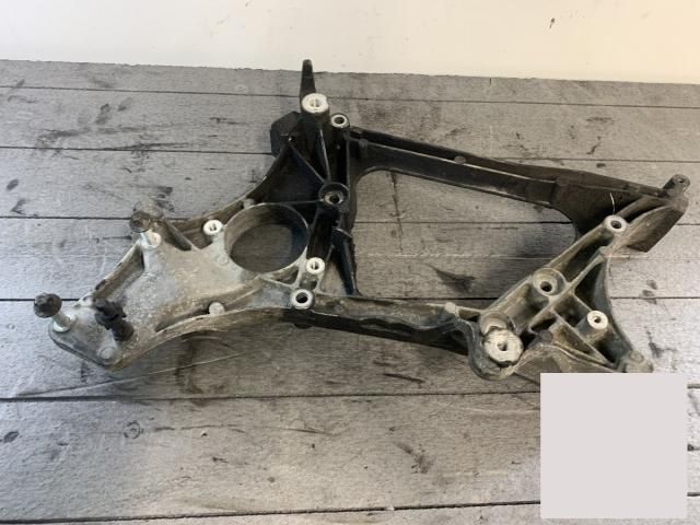 bontott MERCEDES-BENZ E-CLASS Generátor Tartó Bak