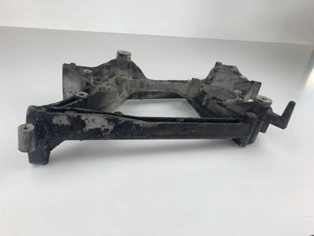 bontott MERCEDES-BENZ E-CLASS Generátor Tartó Bak