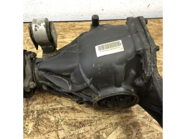 bontott MERCEDES-BENZ E-CLASS Hátsó Differenciálmű