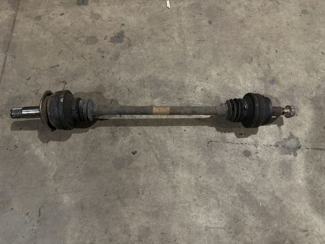 bontott MERCEDES-BENZ E-CLASS Jobb hátsó Féltengely