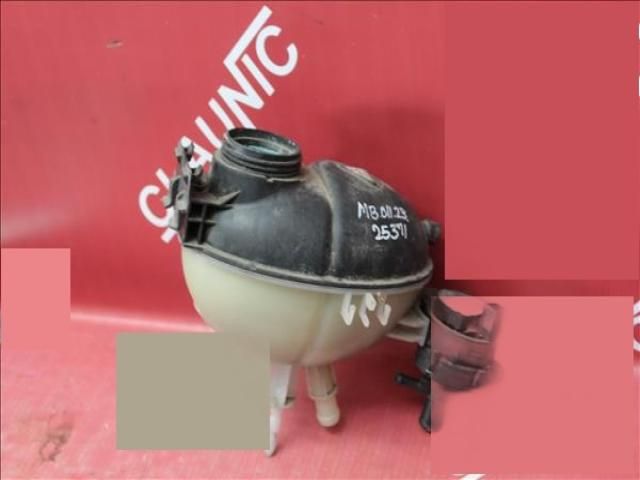 bontott MERCEDES-BENZ E-CLASS Kiegyenlítő Tartály