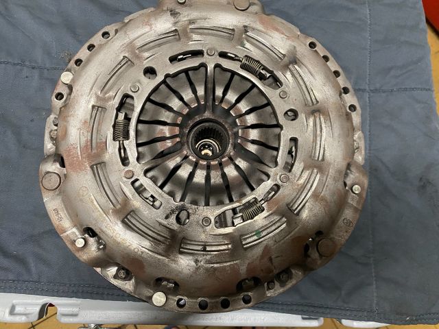 bontott MERCEDES-BENZ E-CLASS Kuplung Szett Lendkerékkel