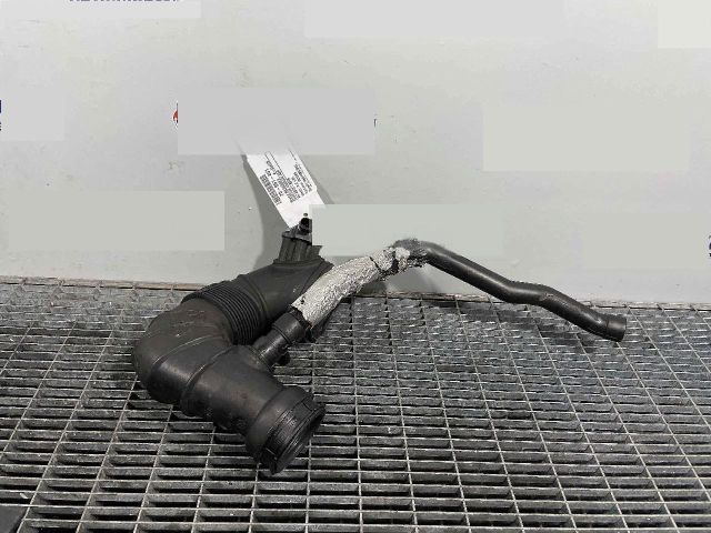 bontott MERCEDES-BENZ E-CLASS Légbeömlő Cső