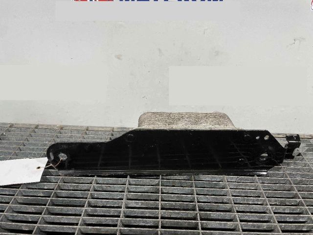 bontott MERCEDES-BENZ E-CLASS Olajhűtő