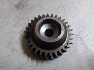 bontott MERCEDES-BENZ E-CLASS Olajszivattyú Fogaskerék