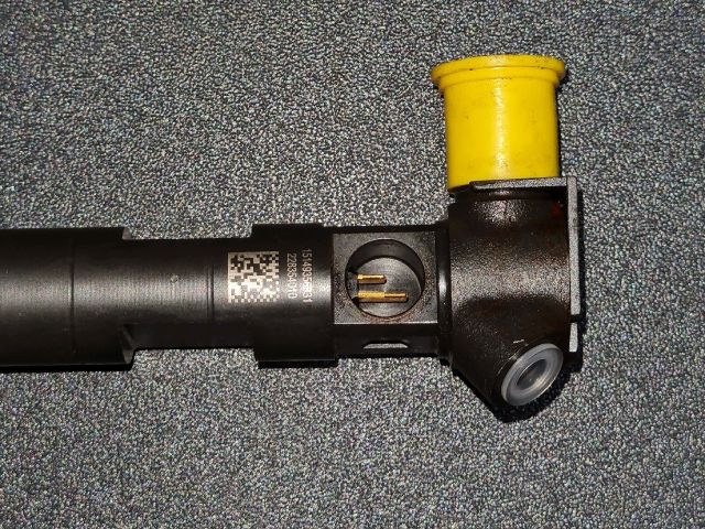 bontott MERCEDES-BENZ E-CLASS Porlasztó (1 db)